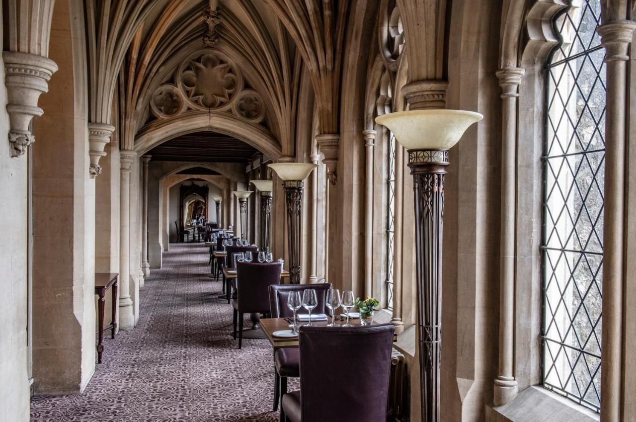 Nutfield Priory Hotel & Spa Редхил Екстериор снимка