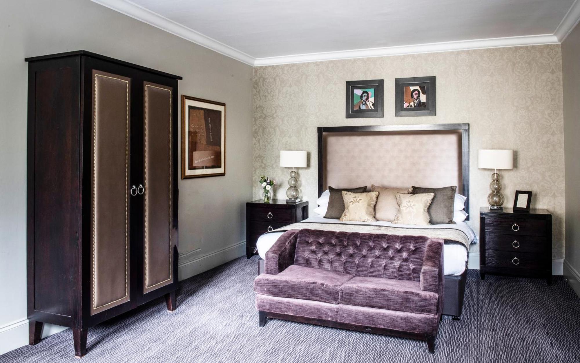 Nutfield Priory Hotel & Spa Редхил Екстериор снимка