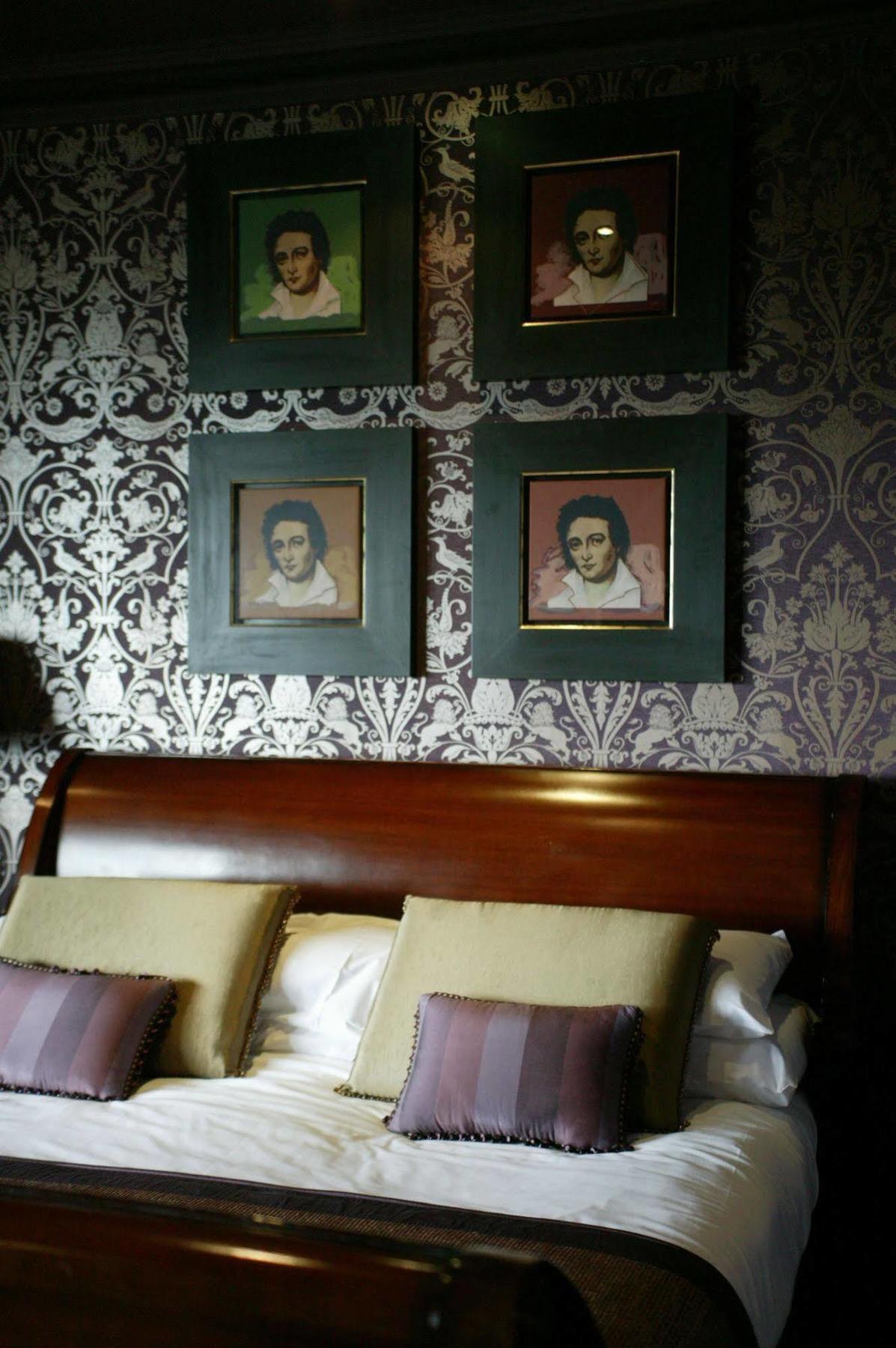 Nutfield Priory Hotel & Spa Редхил Екстериор снимка