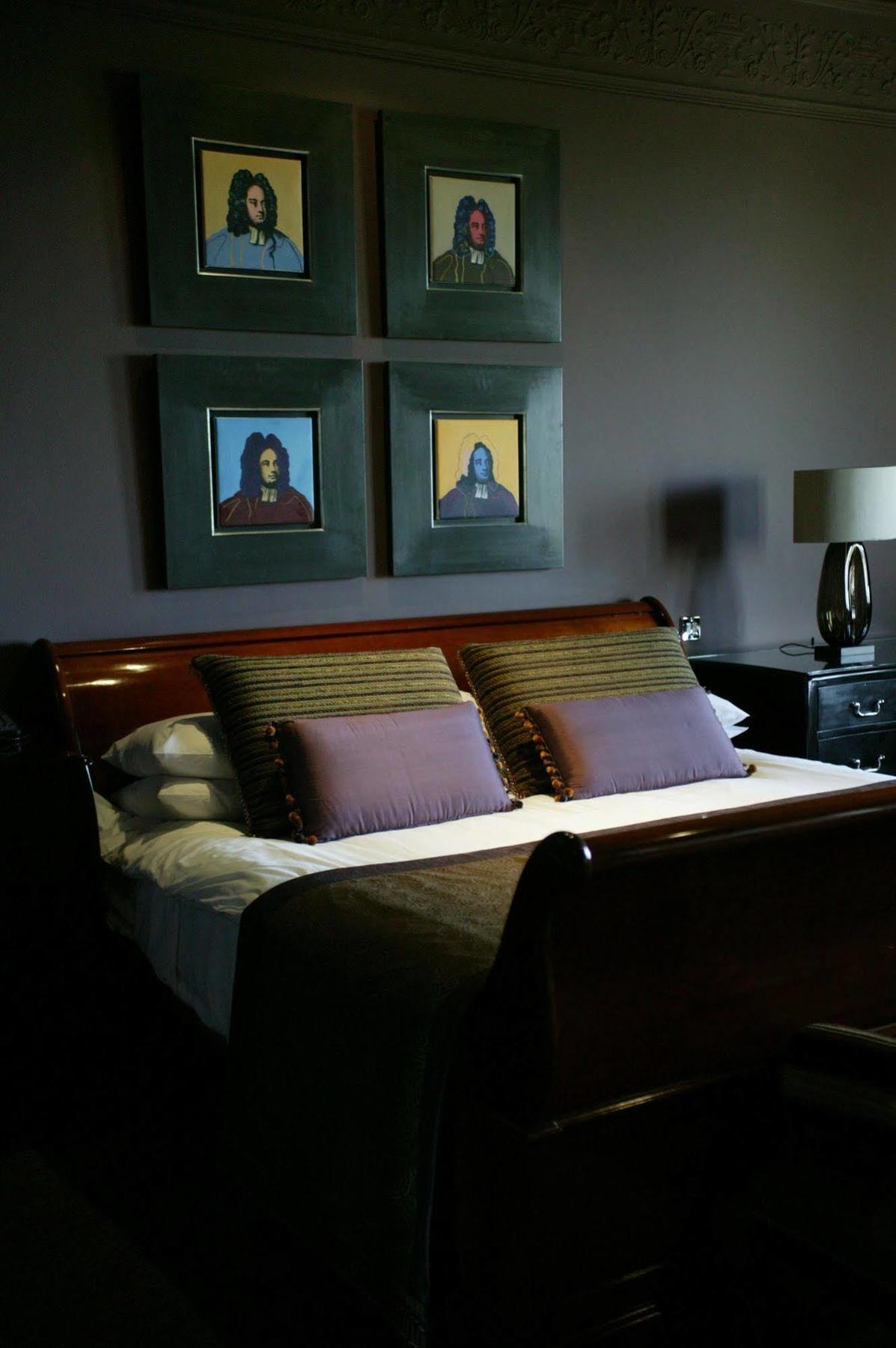 Nutfield Priory Hotel & Spa Редхил Екстериор снимка
